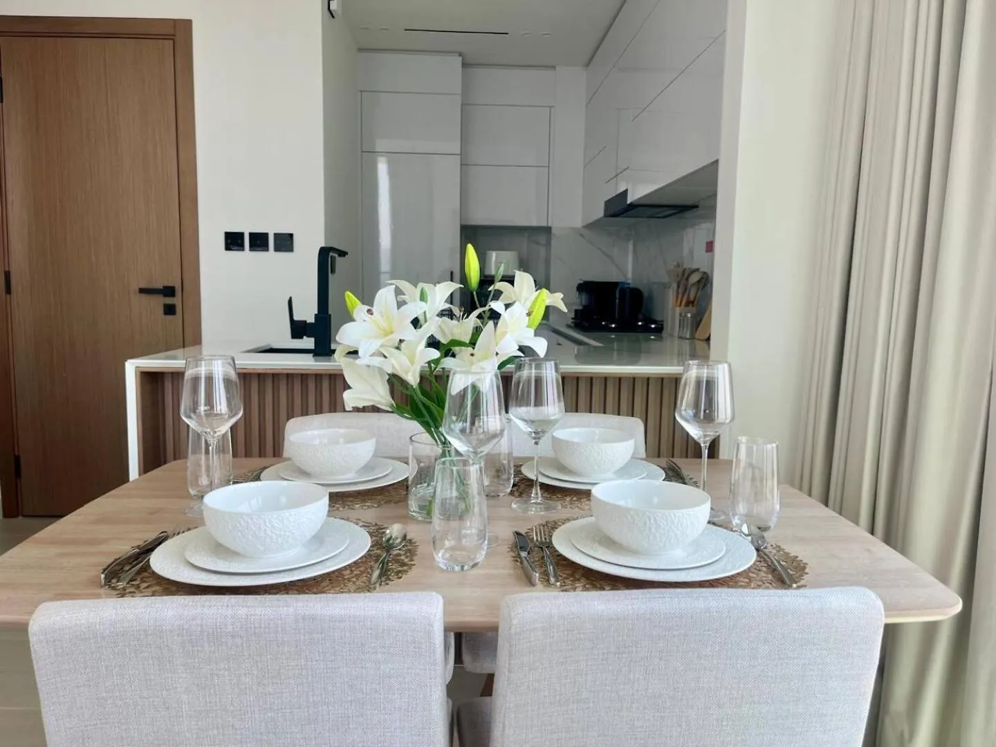 Relax In Style 1Br Haven In Binghatti Venus! Dubai 0*,  United Arab Emirates