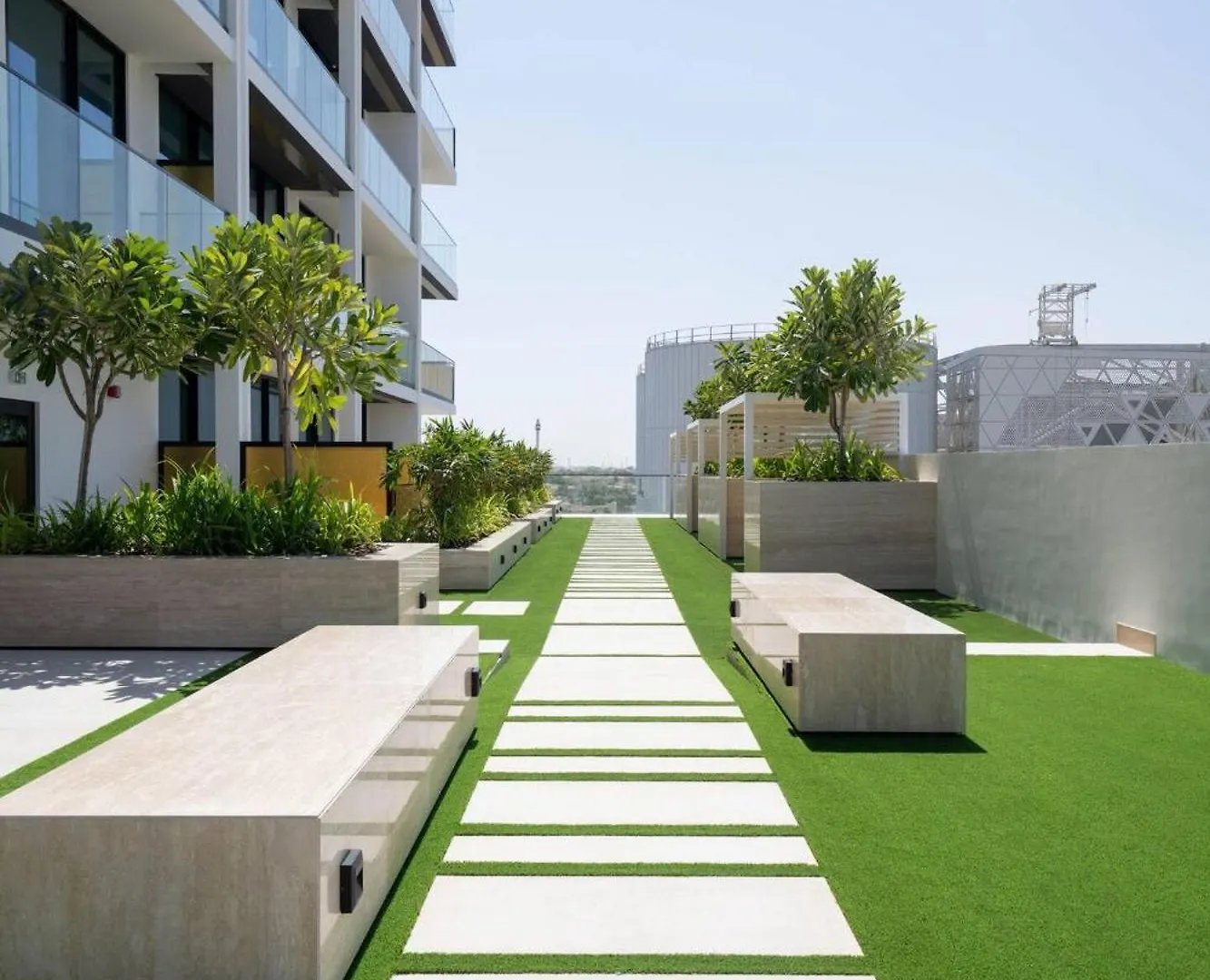 Relax In Style 1Br Haven In Binghatti Venus! Dubai
